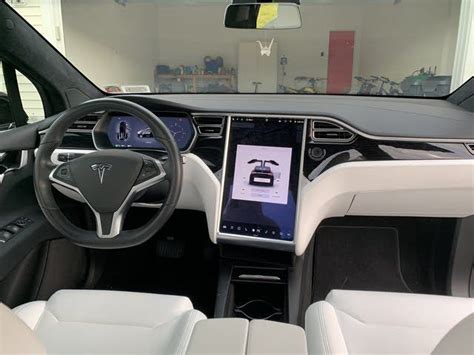 Picture of 2018 Tesla Model X 75D AWD, interior, gallery_worthy | Tesla ...