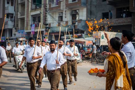 How has Hindutva populism blurred the line between caste and religion in Indian democracy? - ECPS