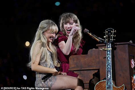 Surprise Guest Joins Taylor Swift on Stage at First Sydney Gig at Accor ...