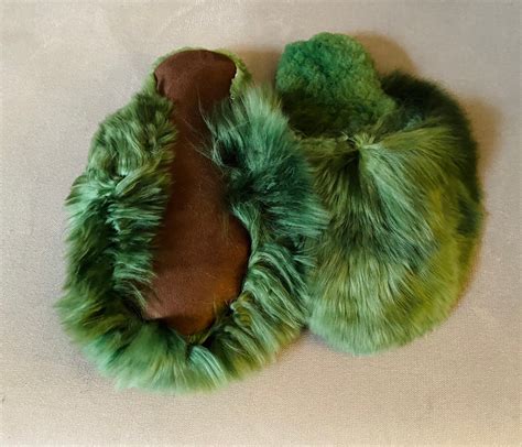 Green Alpaca fur slippers alpaca slippers from Peru unisex | Etsy