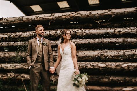 The Out Barn Wedding Photography - Emilie May Photography