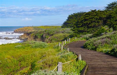 Moonstone Beach Boardwalk in Cambria: A Must-Walk Scenic Trail ...