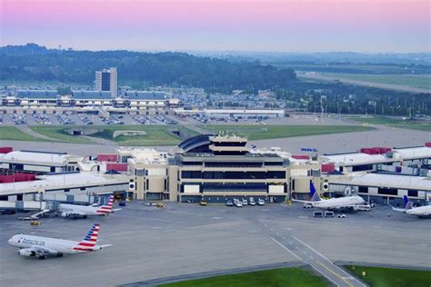 At Pittsburgh Airport, No Need For a Ticket to Get Past Security ...