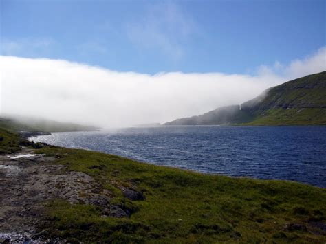 Lake Sorvagsvatn Hangs up Above Atlantic Ocean - YourAmazingPlaces.com