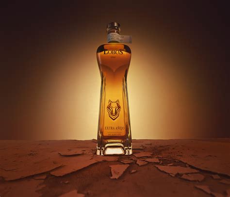 Lobos 1707 Tequila Extra Añejo Packaging Creation - Force Majeure