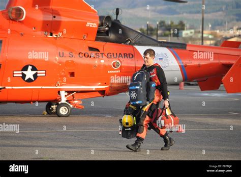 Coast guard rescue swimmer hi-res stock photography and images - Alamy