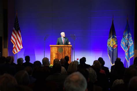 State of the City: Milwaukee Mayor Tom Barrett delivers 2018 Address ...