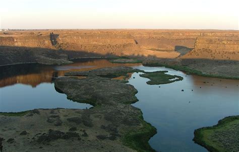 Dry Falls Lake | Natural Atlas