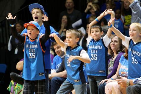 OKC Thunder fan hits $20,000 halfcourt shot in second consecutive game ...