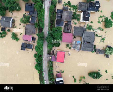 China jiangxi flood hi-res stock photography and images - Alamy