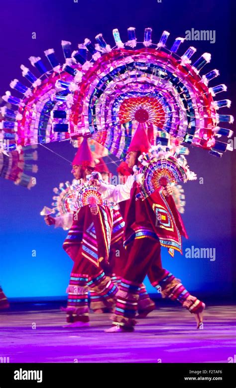 Ballet Folklorico De Mexico De Amalia Hernandez perform Charreada at ...