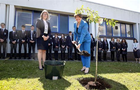 First Minister joins students at Craigavon Senior High to celebrate best of Northern Ireland ...