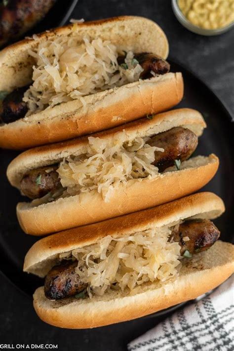 Easy Grilled Bratwurst Recipe - grillonadime.com