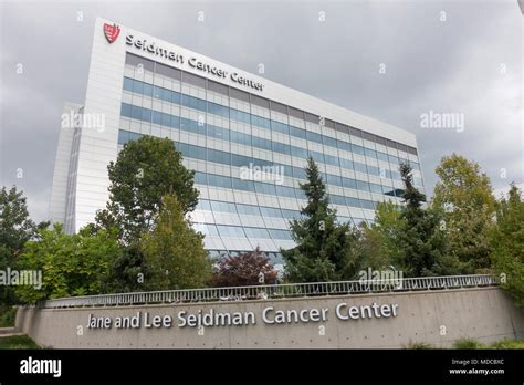 Seidman Cancer center University Hospitals Cleveland Ohio Stock Photo - Alamy