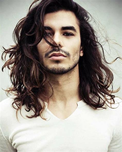 Pin em Guys with Long Hair & Other fine Qualities | Homens de cabelo comprido, Cabelo masculino ...