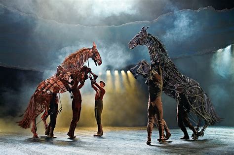"War Horse" : que vaut le spectacle avec ses marionnettes incroyables
