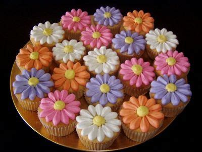 Flower Cupcakes - Cupcakes Photo (30709054) - Fanpop