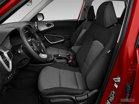 2023 Kia Soul: 16 Interior Photos | U.S. News