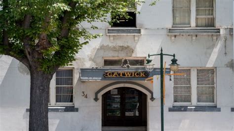 St Kilda's Gatwick Hotel on verge of sale, say agents