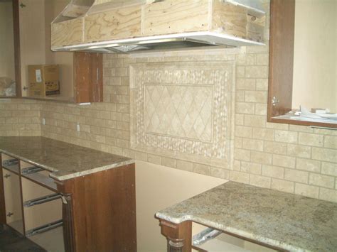 Travertine Subway Tile - Home Design Ideas | Travertine backsplash, Travertine tile backsplash ...