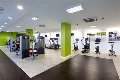 Accent columns and nice floor | Gym interior, Gym design interior, Home gym flooring