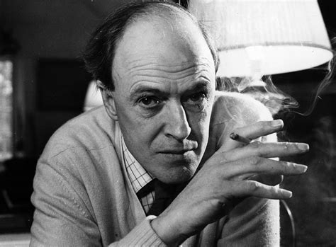 Roald Dahl - Biography - IMDb