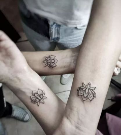 31 Cute Friendship Tattoos For Girls That Symbolize Forever - Psycho Tats