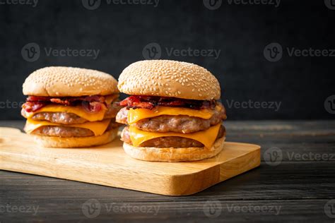 pork burger with cheese and bacon 7443071 Stock Photo at Vecteezy