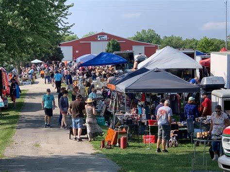 Flea Market Photos - Union Grove Wisconsin Flea Market