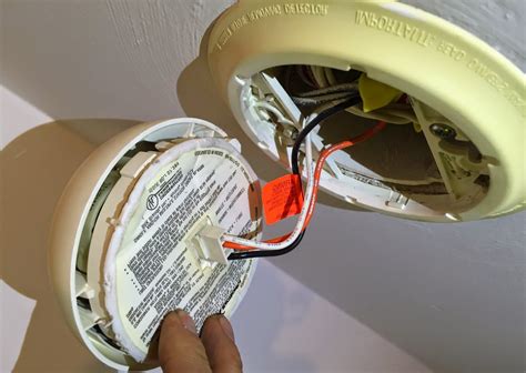 A Complete Guide To Smoke Alarm Installation - My Reader Books