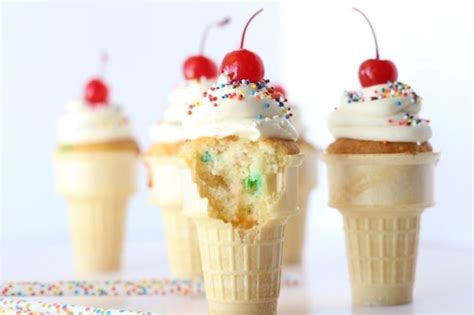 Ice Cream Cone Cupcakes | The Taylor House