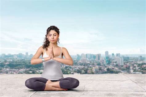 Check Out These Benefits Of Kriya Yoga For Body, Mind And Soul! | Femina.in