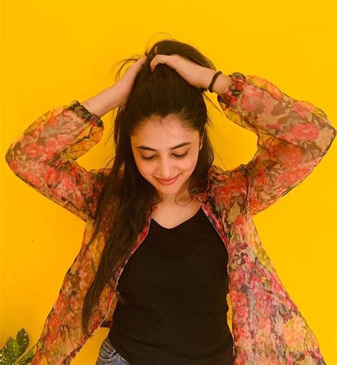 7,797 Likes, 33 Comments - Priyanka Mohan (@priyanka.mohanoffl) on ...