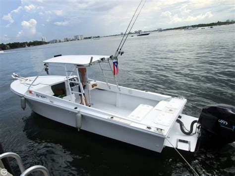 Inactive: SeaCraft F23 Tsunami Boat in Surfside, FL | 133410 | Pop Sells