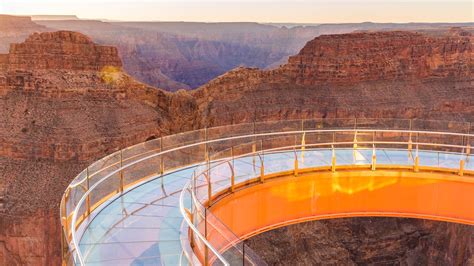 Skywalk glass bridge at Grand Canyon West - Grand Canyon National Park ...