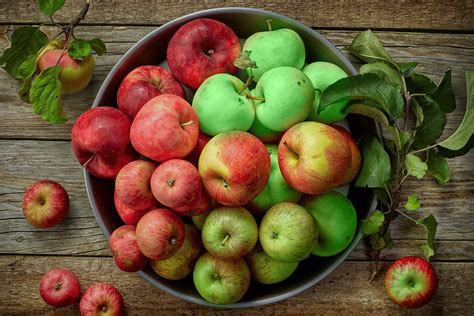 Which Apple is Better For You, Red or Green? - Living Healthy