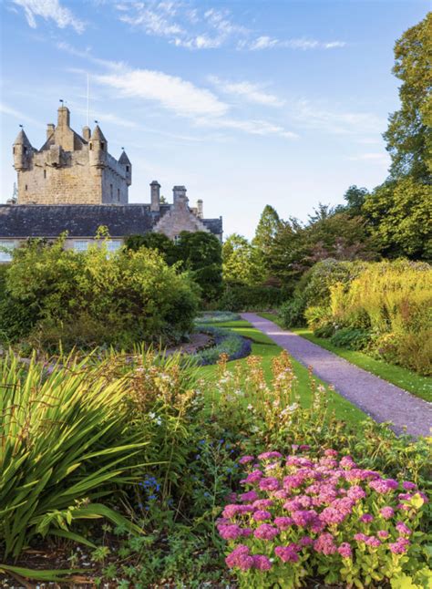 Friends Of Cawdor Gardens - Cawdor Castle - A five star visitor attraction near Nairn in the ...