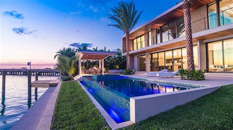 Flipboard: Forget a yacht - Check out this $5.5 million four-bedroom ...