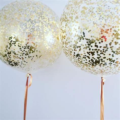 Giant gold confetti balloons for special gems party tonight! 🥂 | Букет ...