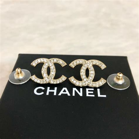 Chanel Earrings CC Logo light Gold Rhinestone silver A14K – art Japan Export