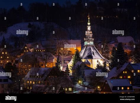 Seiffen christmas market hi-res stock photography and images - Alamy