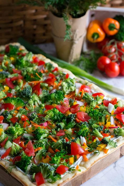 Two Ingredient Crust Veggie Pizza - What the Forks for Dinner?