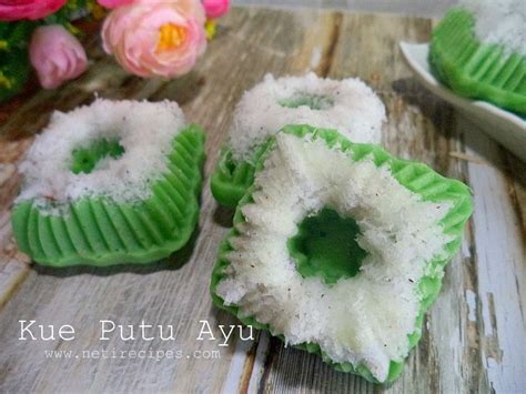 Kue Putu Ayu Putu ayu snack, traditional cakes from Indonesia. Traditional Cakes, Other Recipes ...