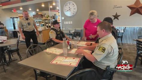 Millstone Restaurant serves those who serve for free - YouTube