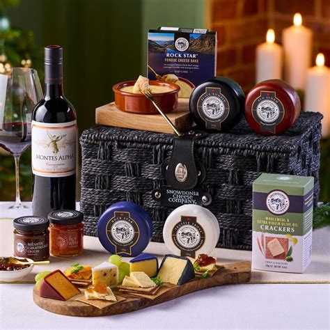 Cheese & Wine Hampers | Buy Online | Snowdonia Cheese