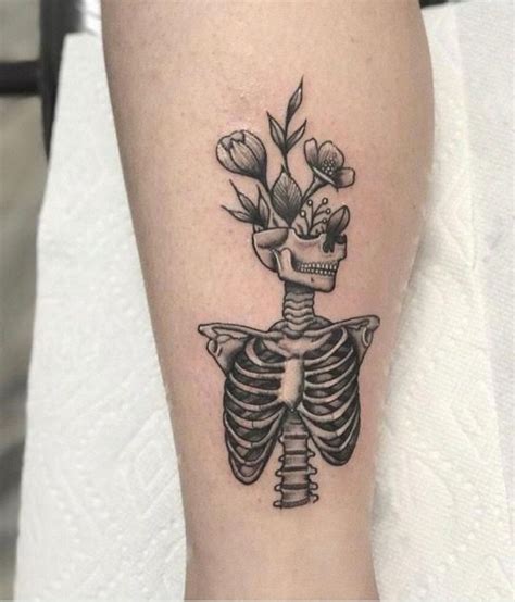 Skeleton skull flowers tattoos 2020 | Tattoos, Pattern tattoo, Unique ...