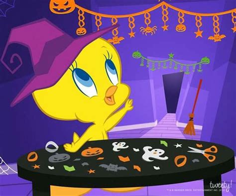 Happy halloween Tweety | Tweety, Tweety bird quotes, Favorite cartoon ...