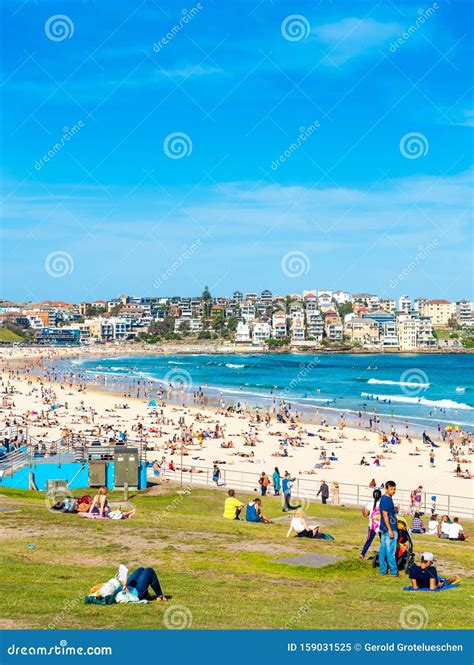 SYDNEY, AUSTRALIA - OCTOBER 27, 2018: Crowd of People on Bondi Beach. Copy Space for Text ...