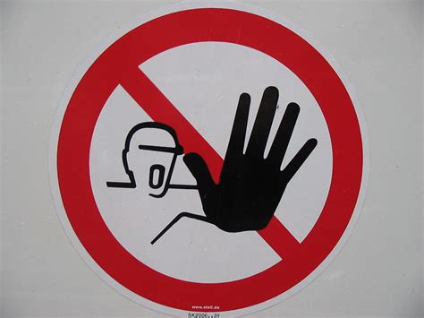 Stay out! | This sign is posted to the fencing around a buil… | Flickr