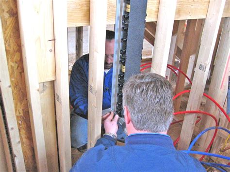 How to Install a PEX Plumbing System | how-tos | DIY